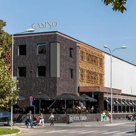 Anna Апартаменты *