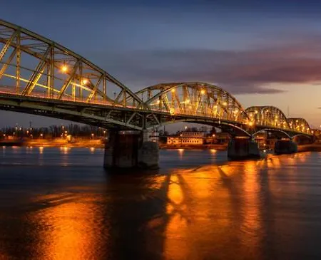 Anna Apartment Komarno
